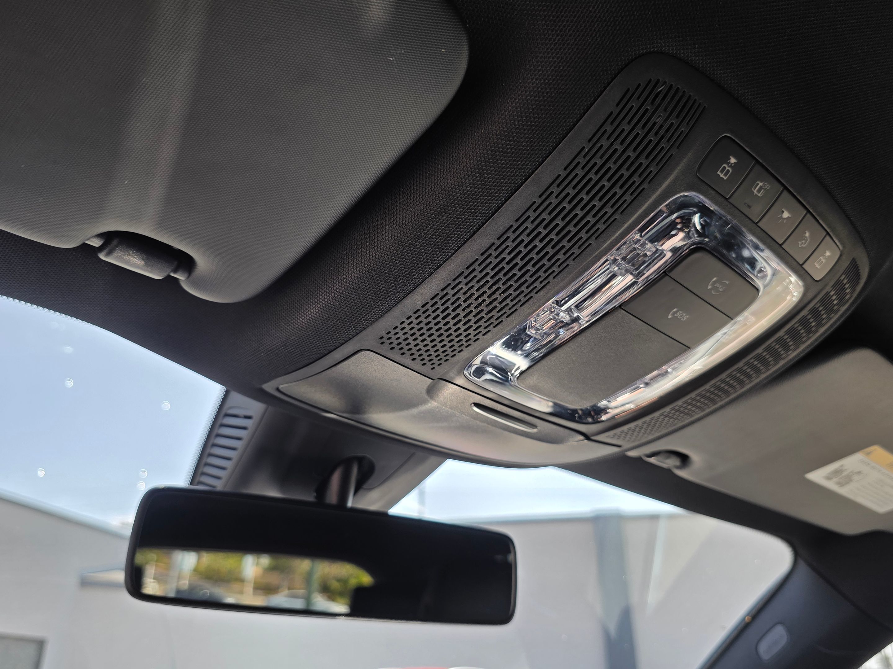 Photo 33 of this Mercedes-Benz GLB 250