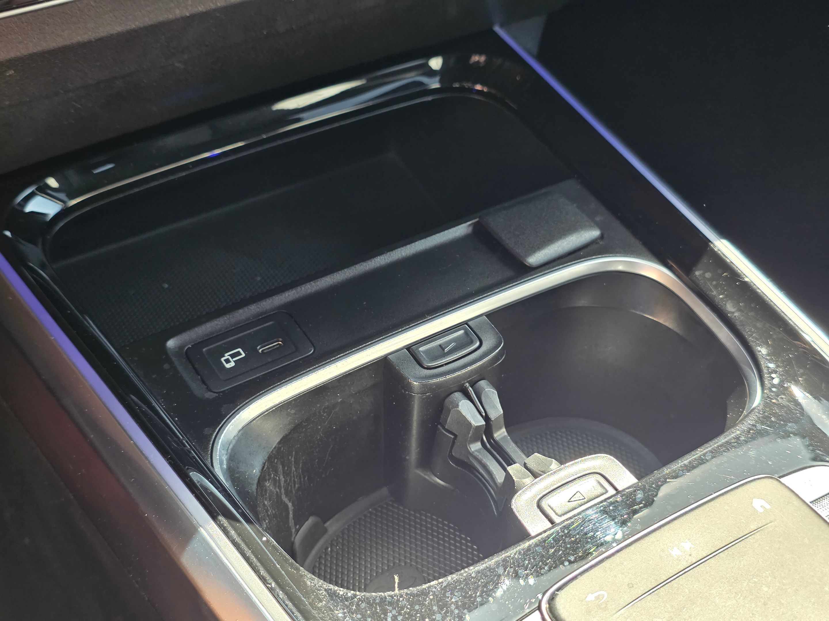 Photo 37 of this Mercedes-Benz GLB 250