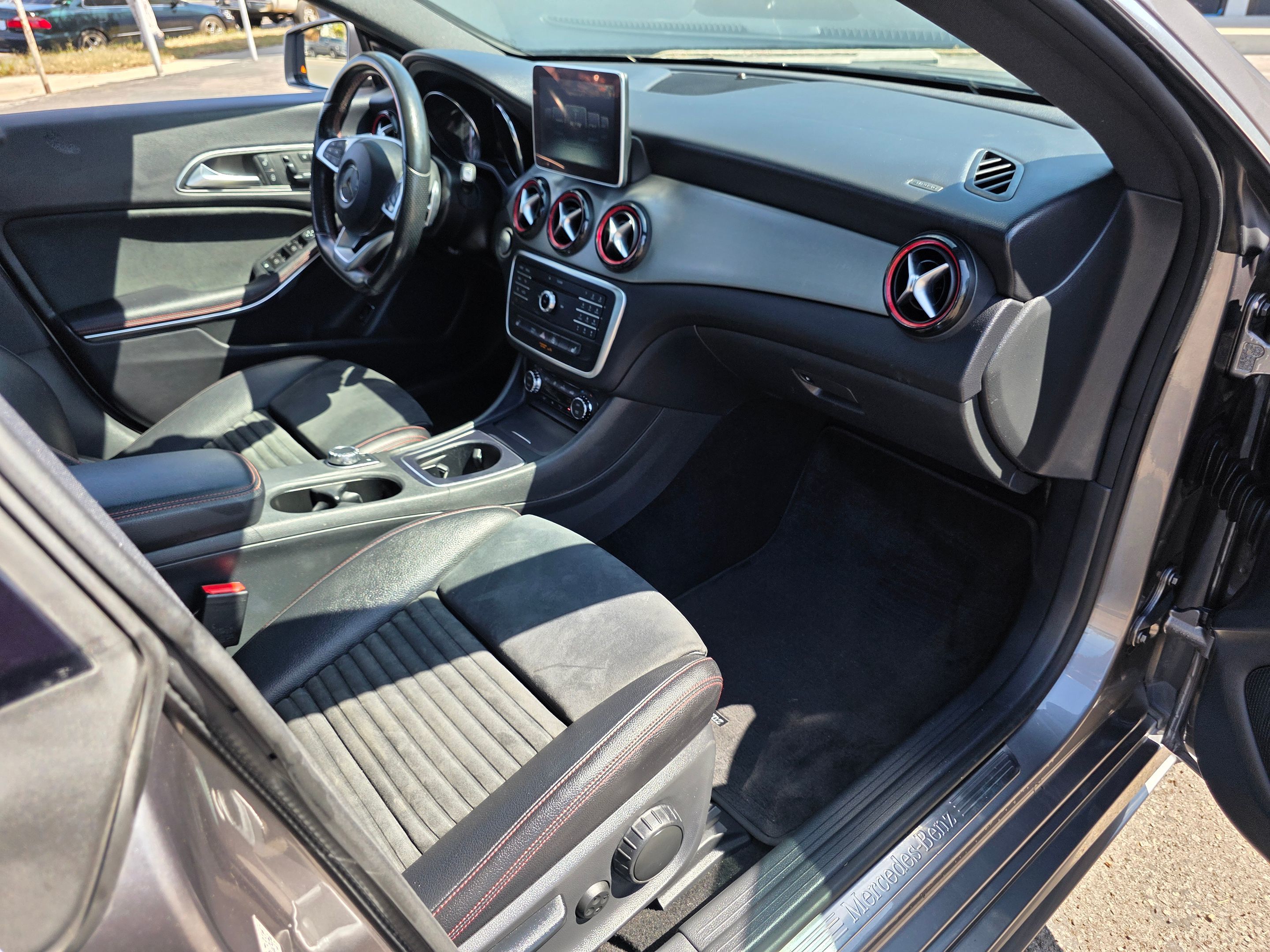 Photo 9 of this Mercedes-Benz CLA 250