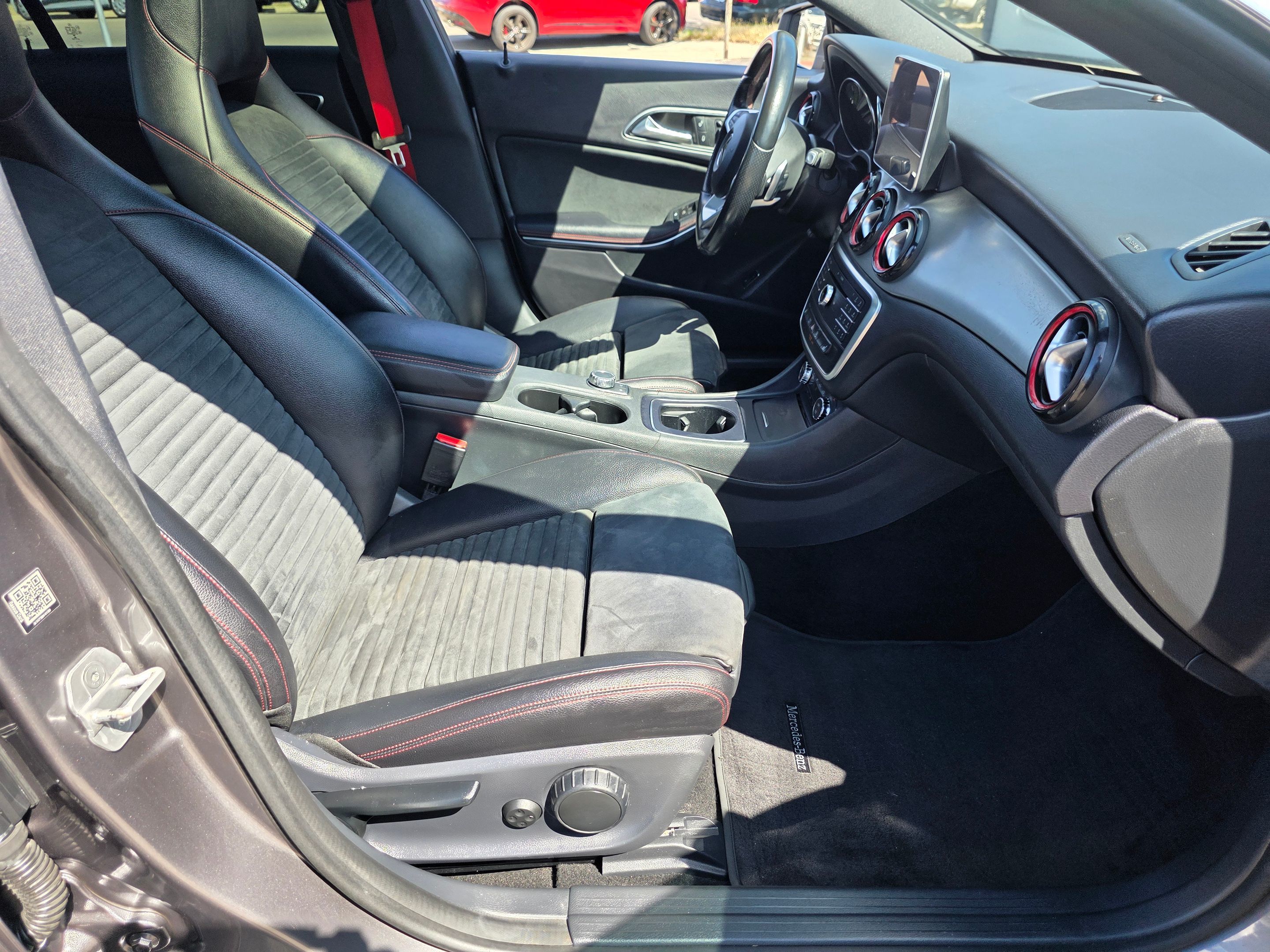 Photo 10 of this Mercedes-Benz CLA 250