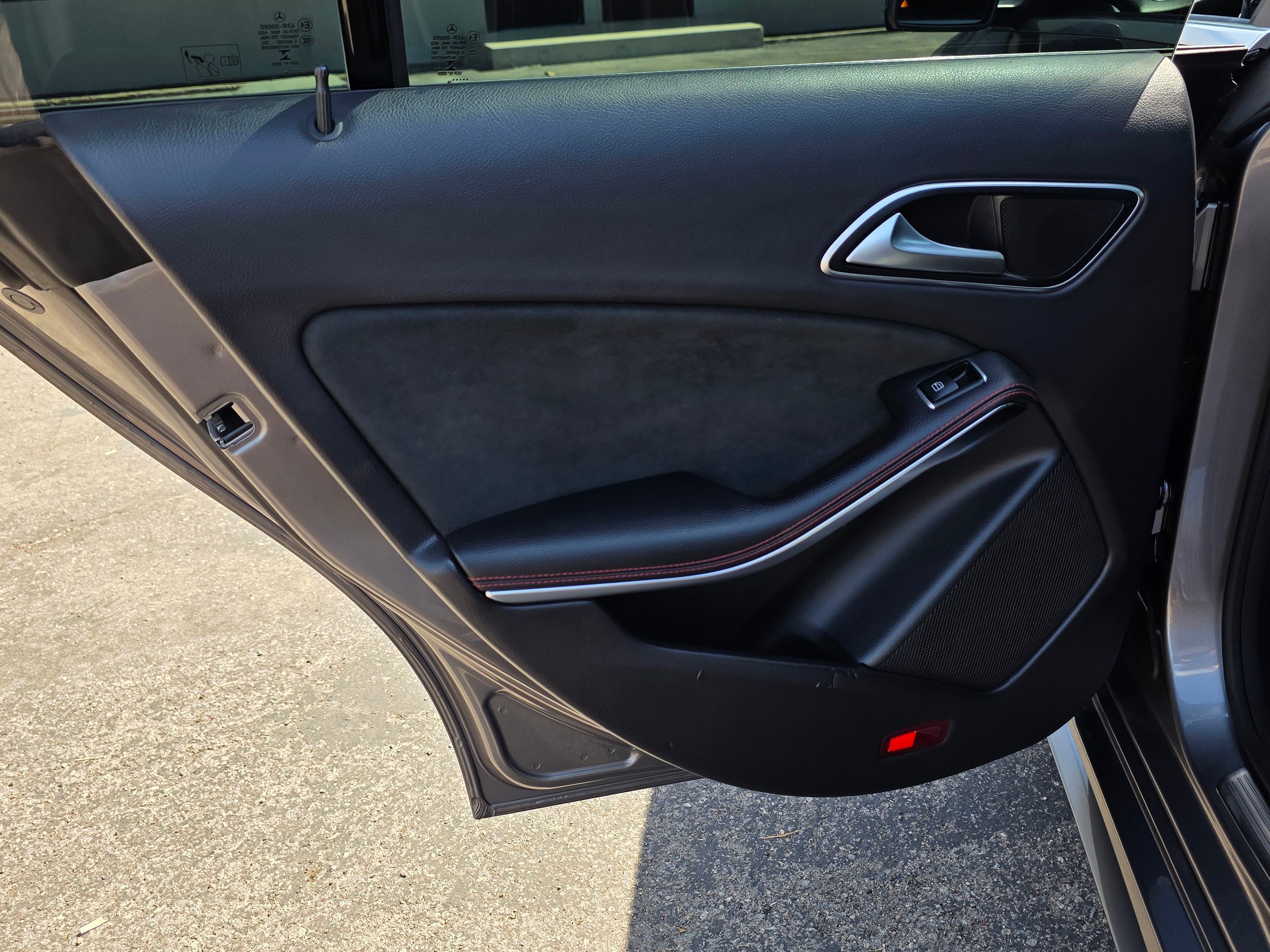 Photo 20 of this Mercedes-Benz CLA 250