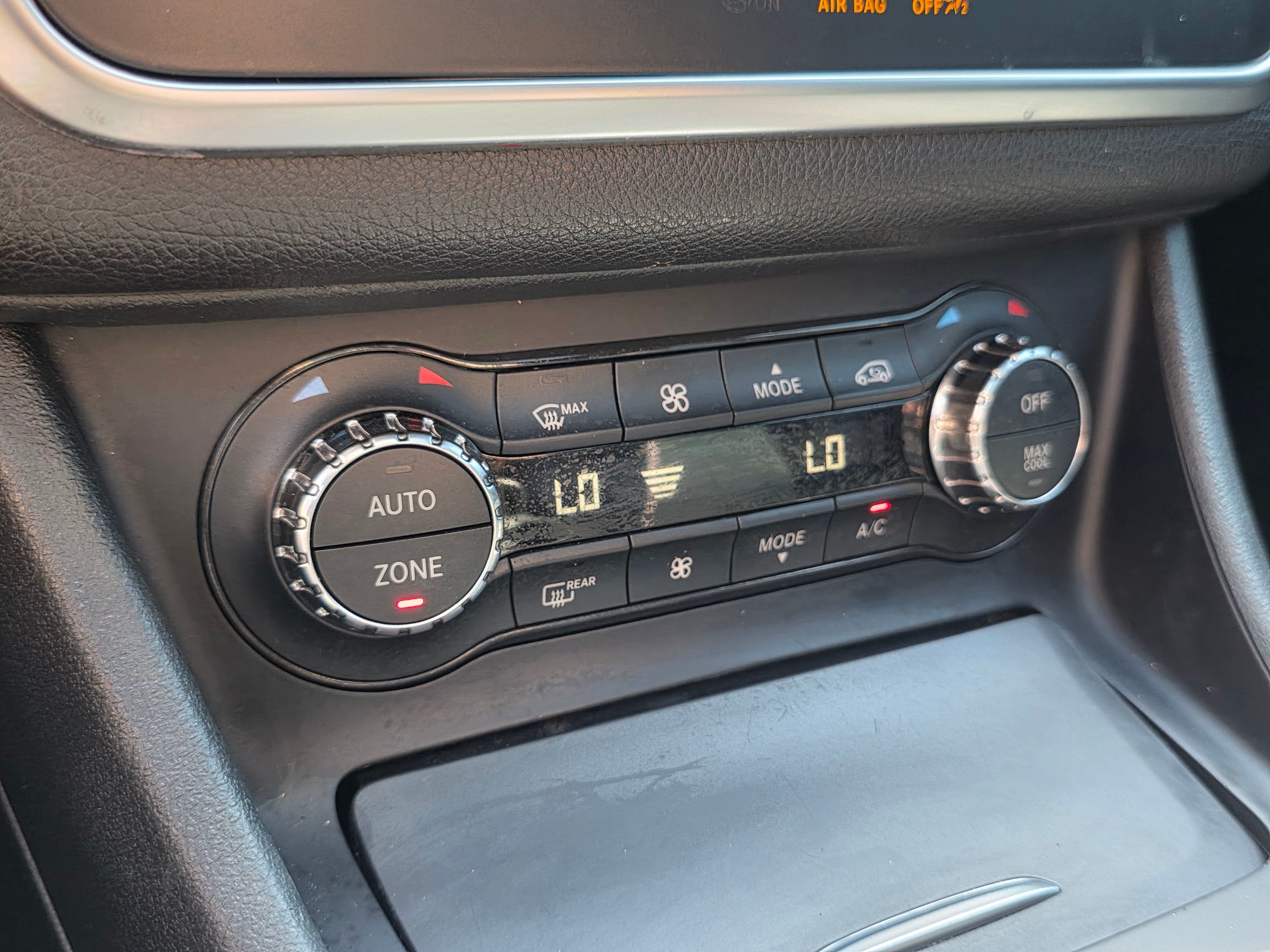 Photo 36 of this Mercedes-Benz CLA 250