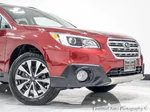 2017 Subaru Outback 2.5i Limited photo 2