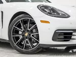 2018 Porsche Panamera 4S photo 3