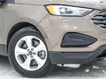 2019 Ford Edge SE photo 3