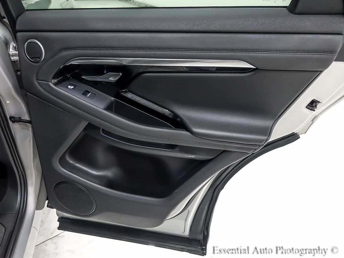 2020 Land Rover Range Rover Evoque SE - Photo 31