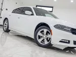 2016 Dodge Charger SXT photo 3