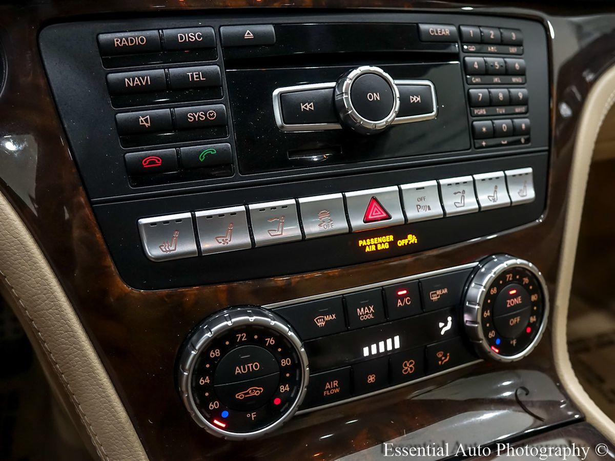 2015 Mercedes-Benz SL-Class SL550 - Photo 23