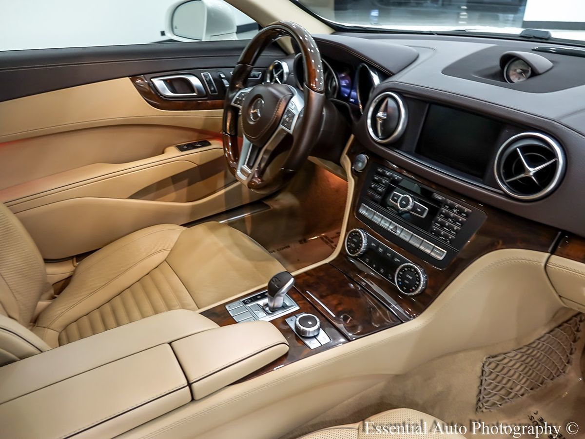 2015 Mercedes-Benz SL-Class SL550 - Photo 32