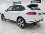 2016 Porsche Cayenne photo 8