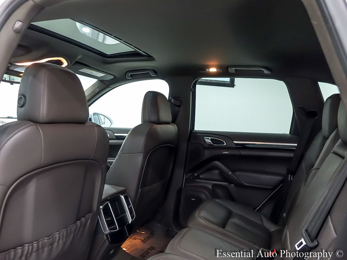2016 Porsche Cayenne Base - Photo 15