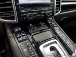 2016 Porsche Cayenne photo 22