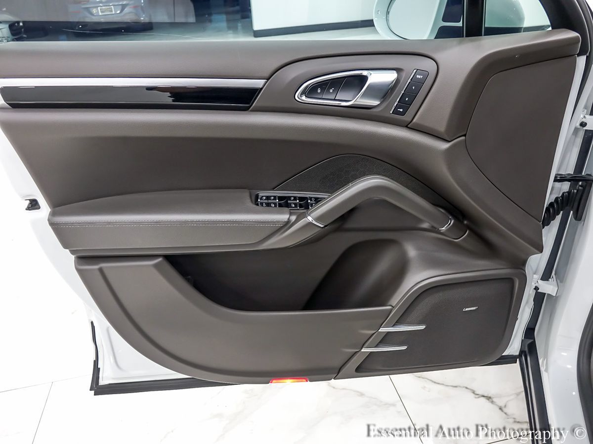 2016 Porsche Cayenne Base - Photo 25