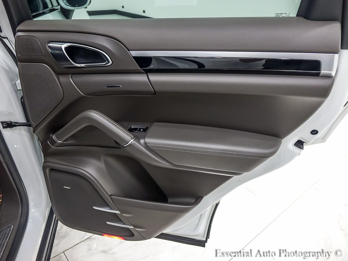 2016 Porsche Cayenne Base - Photo 30
