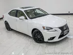2016 Lexus IS 300 photo 5