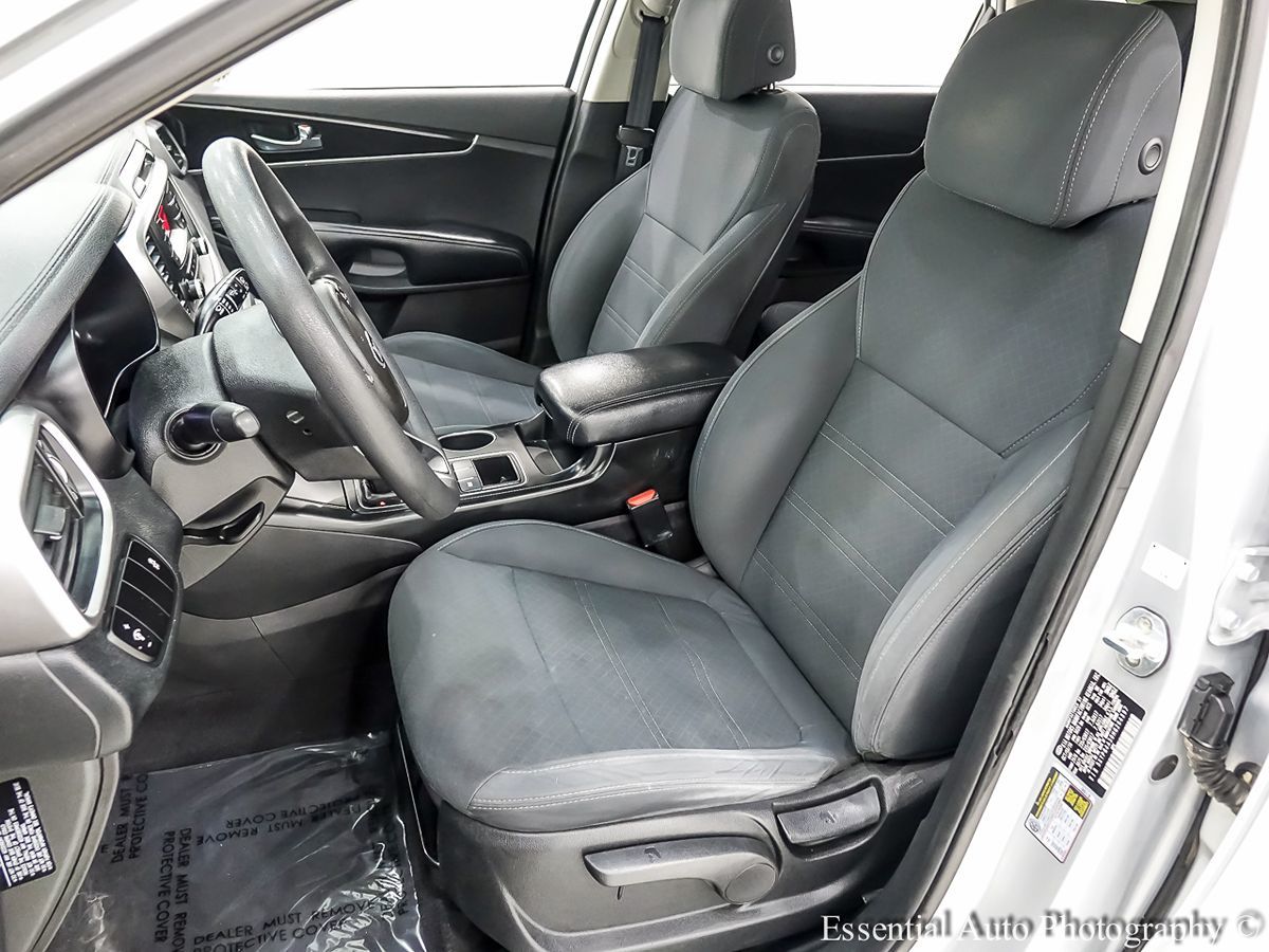 2017 Kia Sorento L - Photo 13