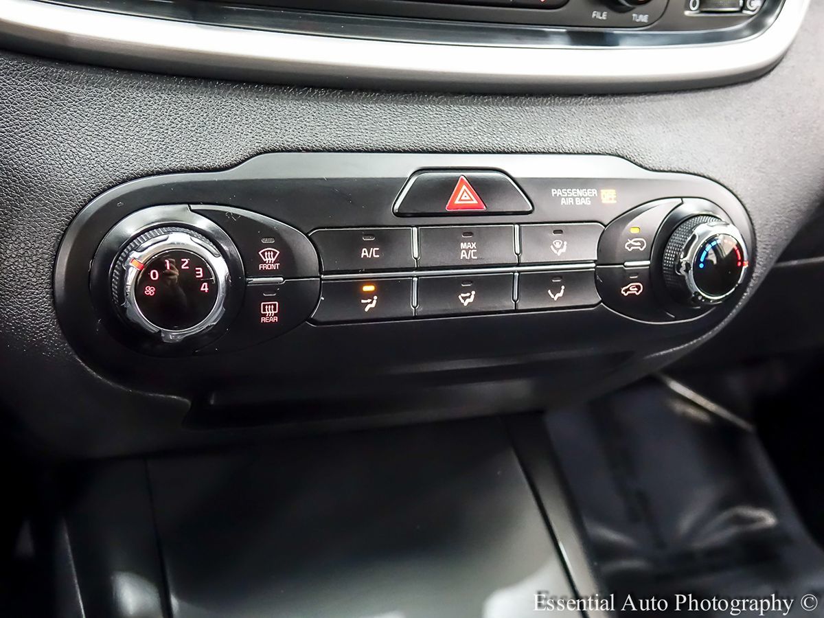 2017 Kia Sorento L - Photo 21