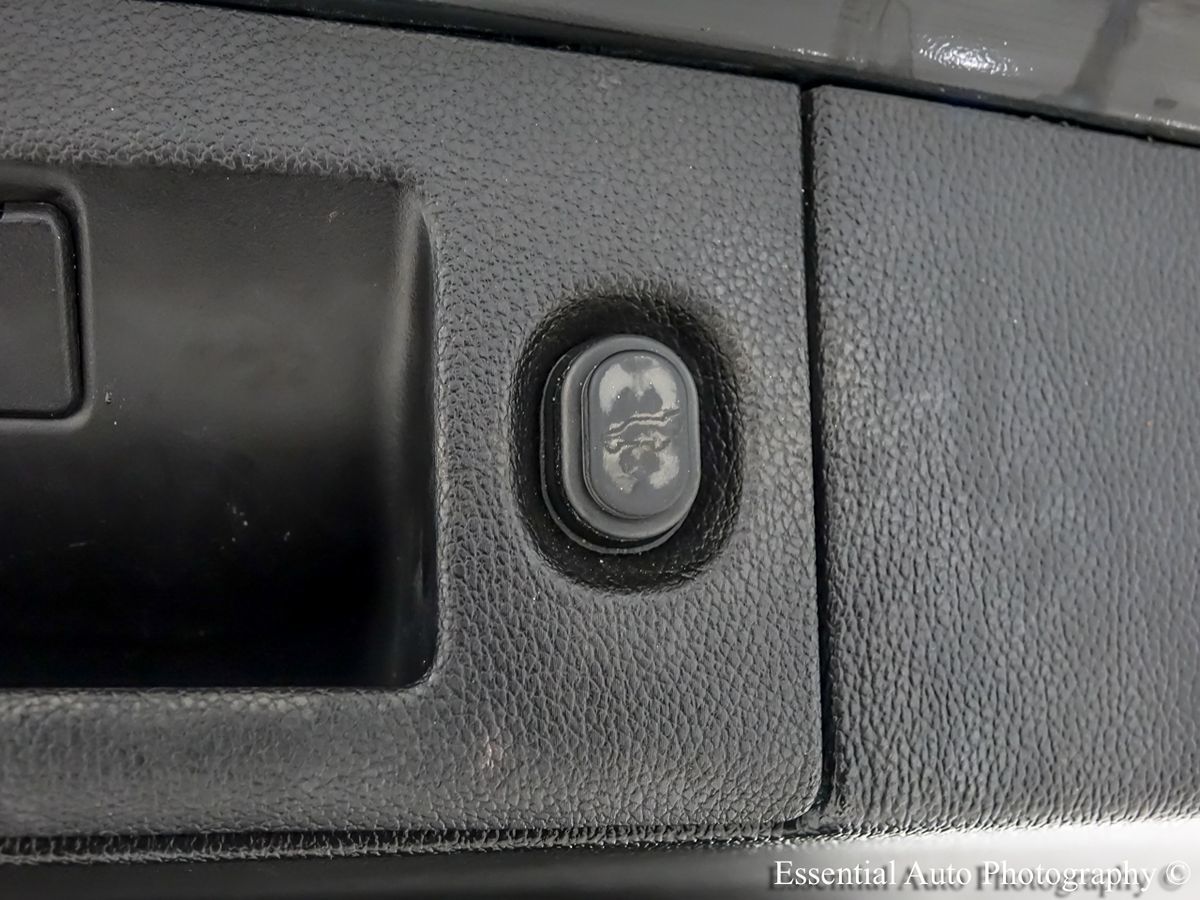 Photo 34 of this GMC Yukon XL