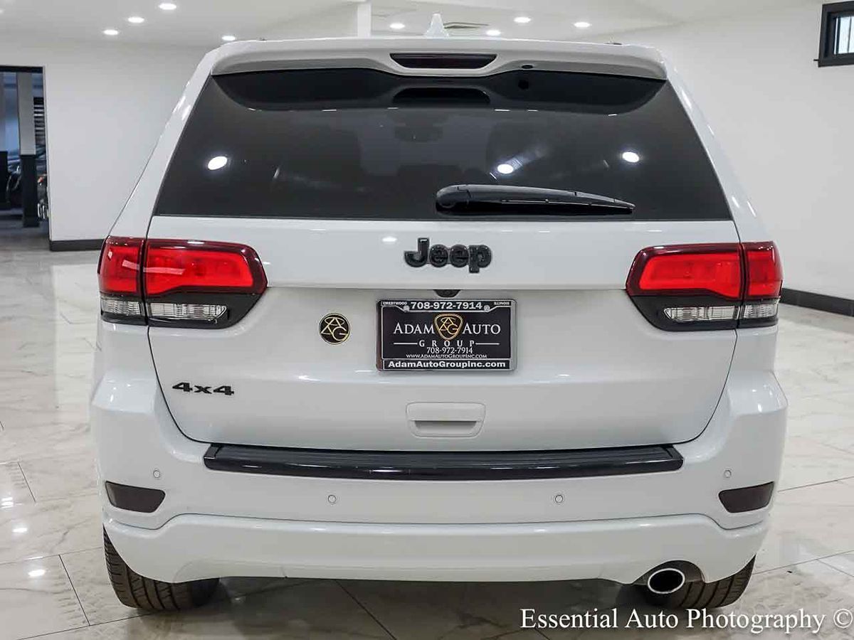 Photo 7 of this Jeep Grand Cherokee