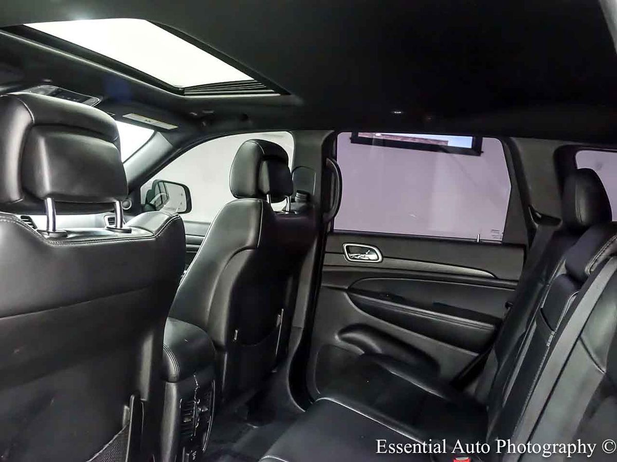 Photo 15 of this Jeep Grand Cherokee