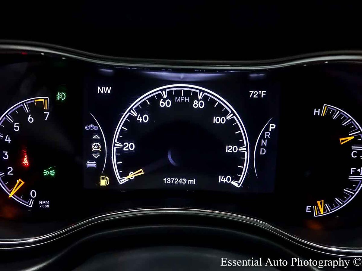 Photo 19 of this Jeep Grand Cherokee