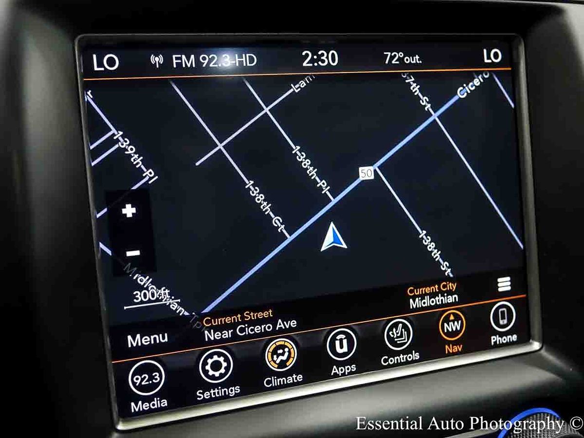 Photo 22 of this Jeep Grand Cherokee