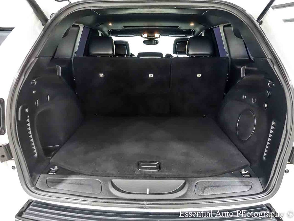Photo 28 of this Jeep Grand Cherokee