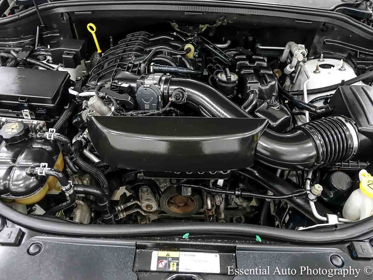 Photo 34 of this Jeep Grand Cherokee