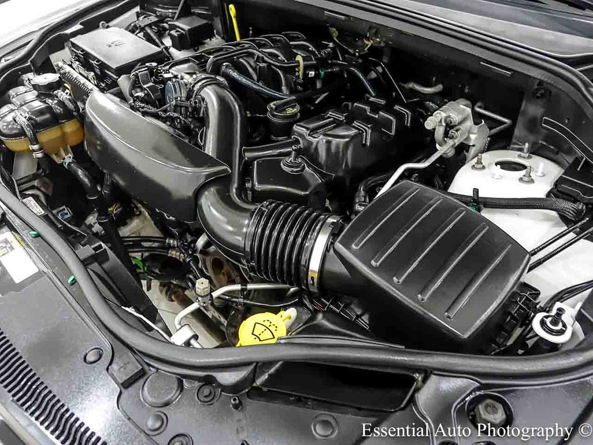 Photo 35 of this Jeep Grand Cherokee