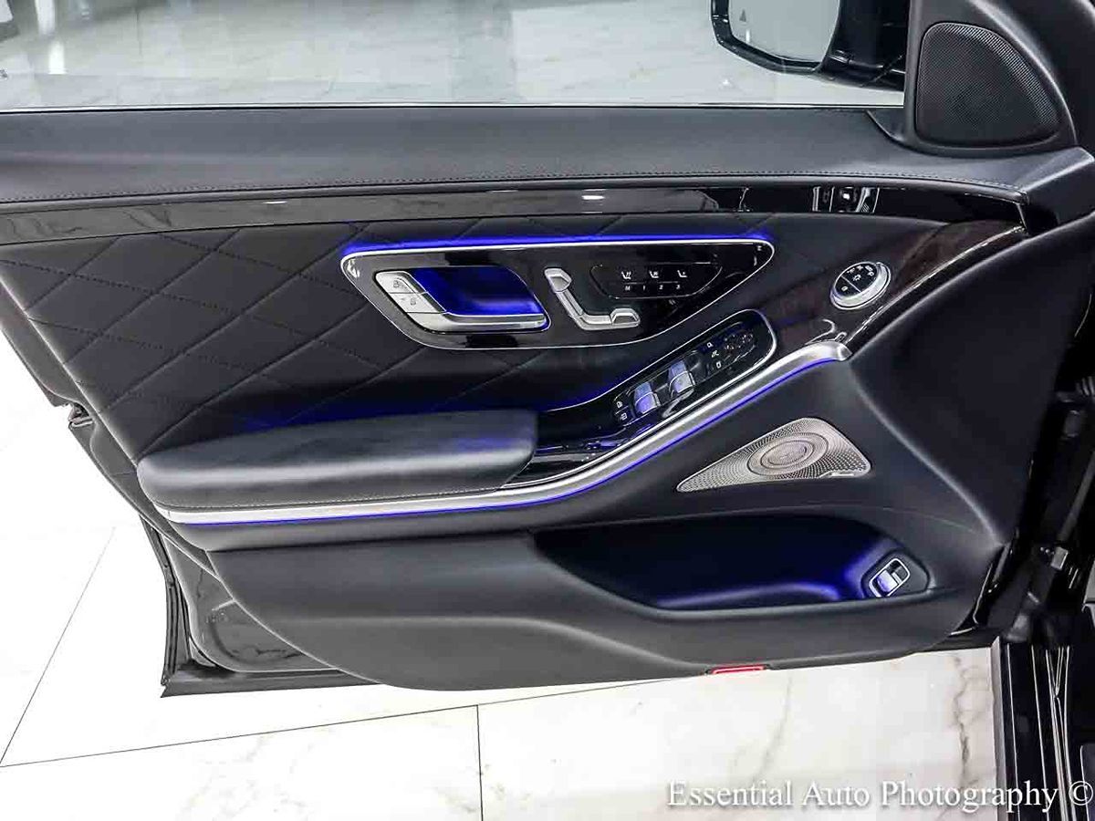 Photo 25 of this Mercedes-Benz S 580