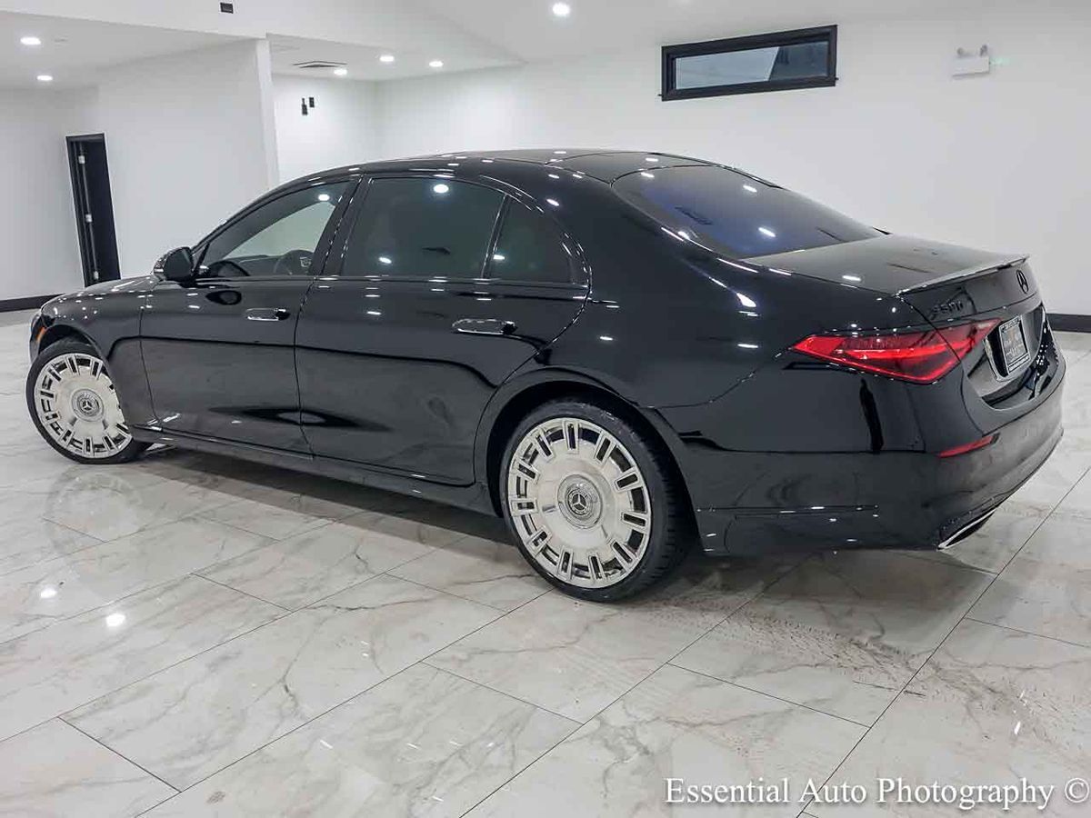 Photo 8 of this Mercedes-Benz S 580