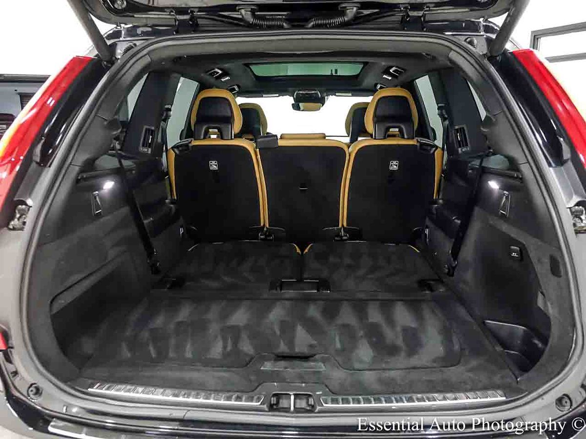 Photo 29 of this Volvo XC90