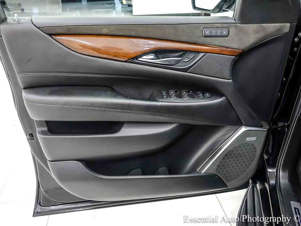 Photo 29 of this Cadillac Escalade