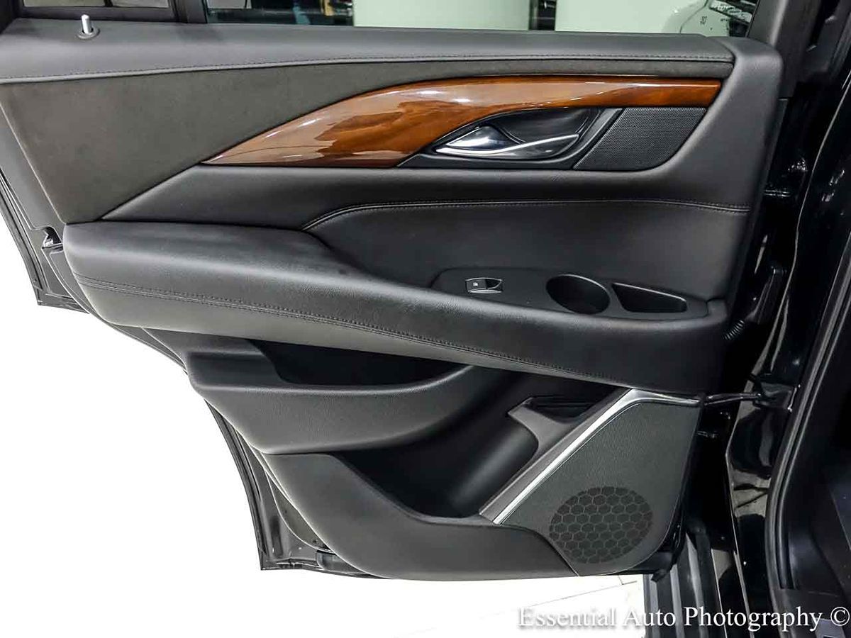 Photo 31 of this Cadillac Escalade