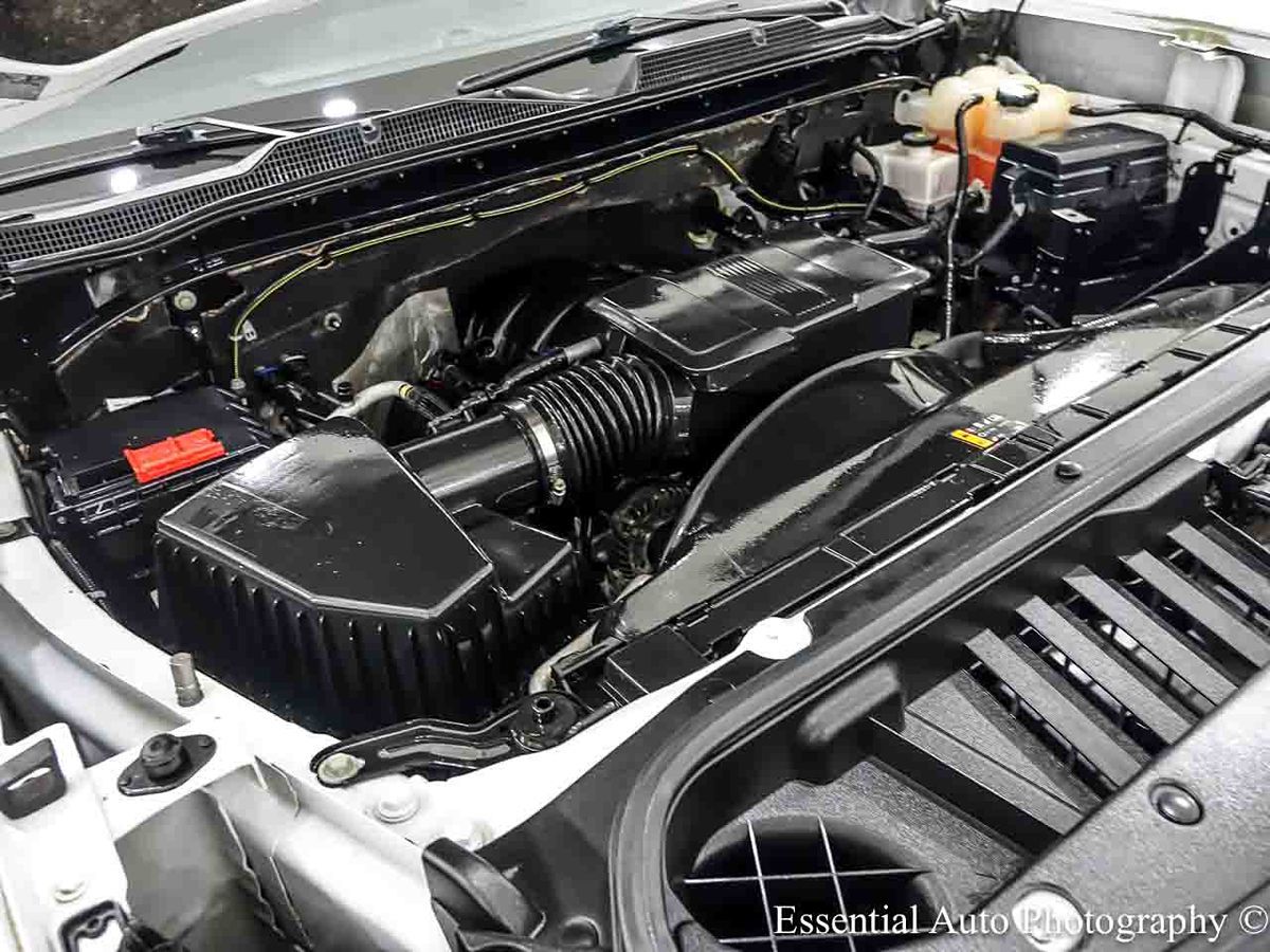 Photo 29 of this Chevrolet Silverado 2500HD