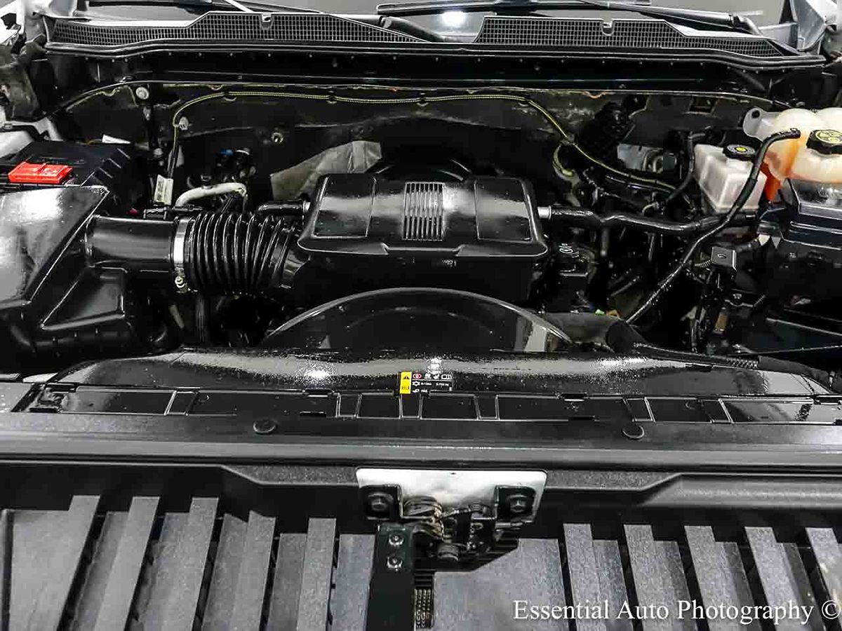 Photo 30 of this Chevrolet Silverado 2500HD