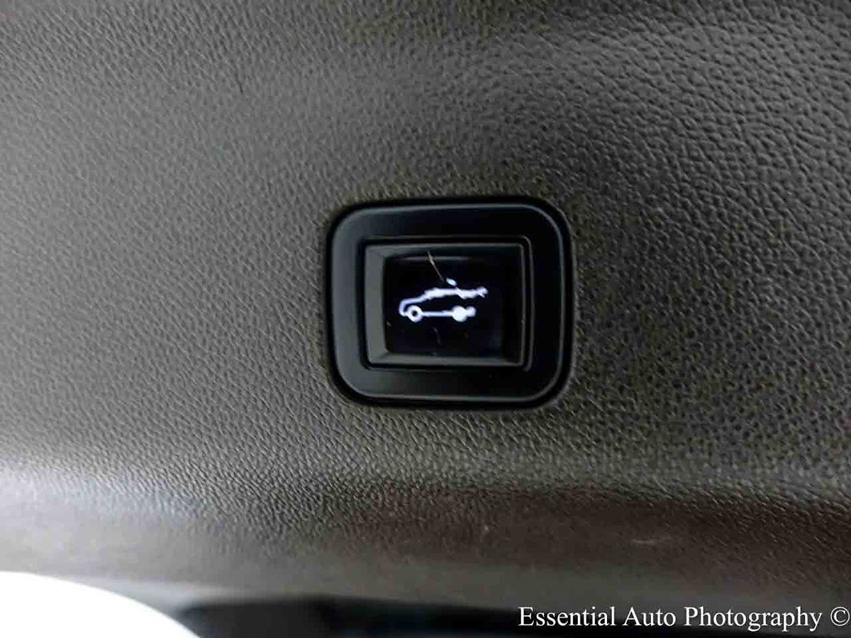 Photo 30 of this GMC Yukon