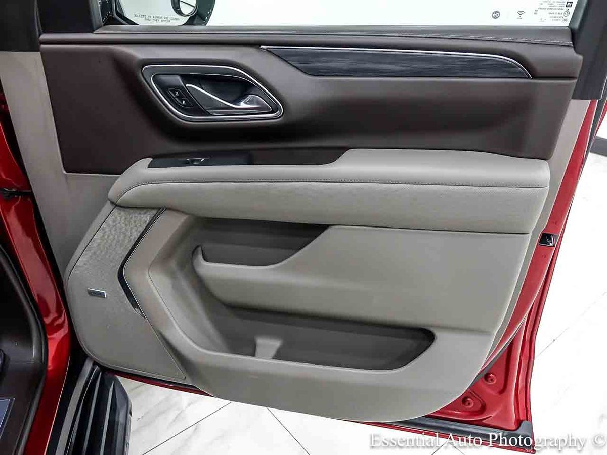 Photo 32 of this GMC Yukon