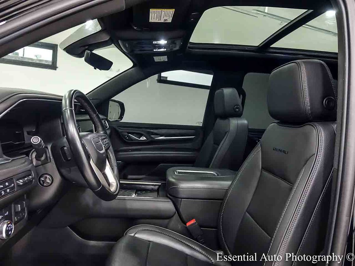 Photo 12 of this GMC Yukon XL