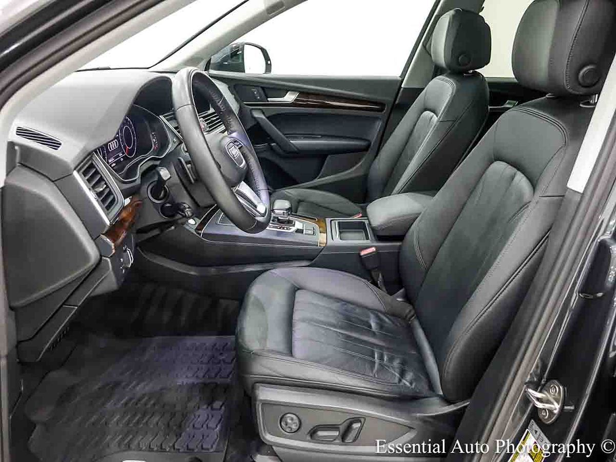 Photo 11 of this Audi Q5