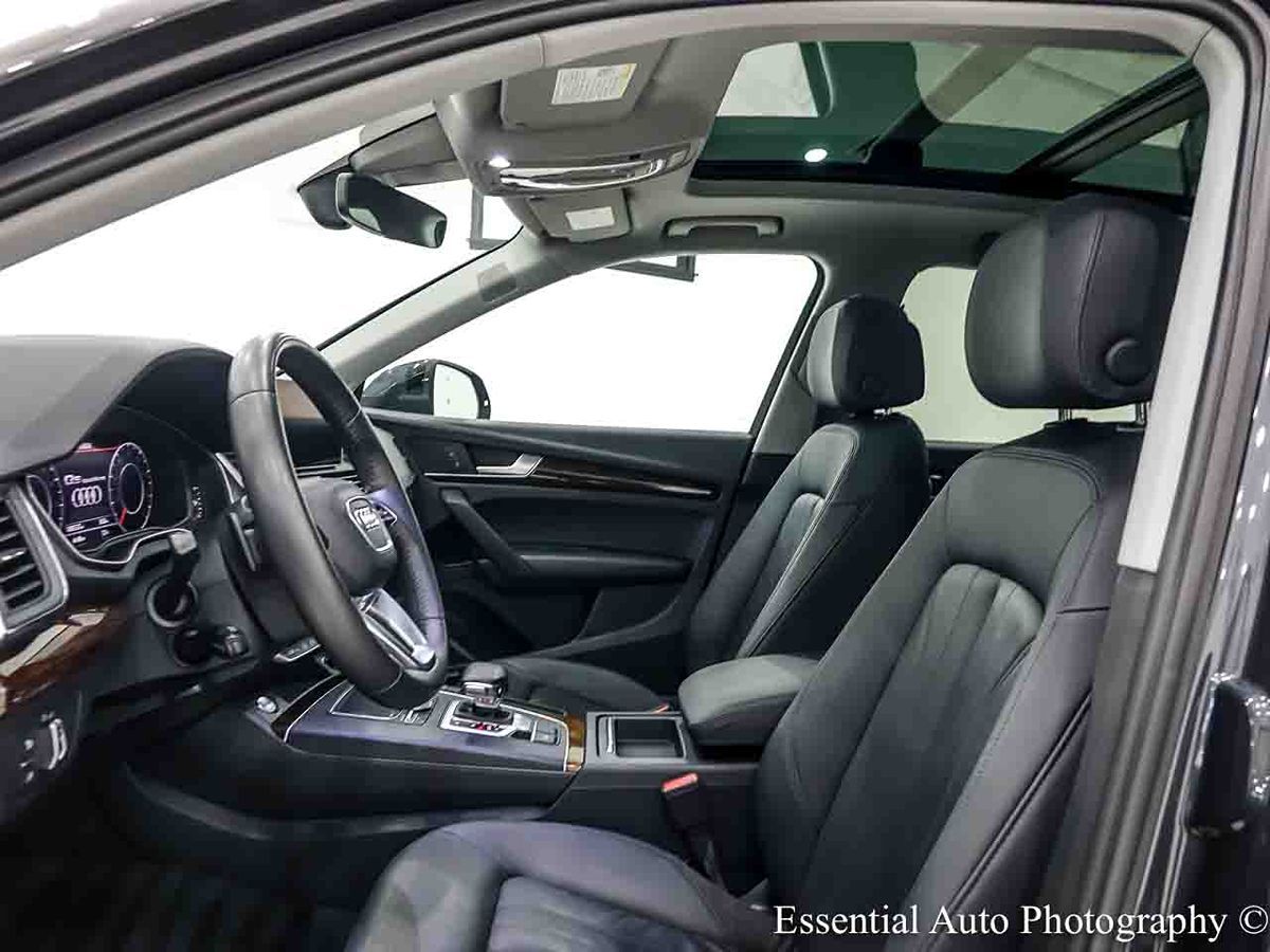 Photo 12 of this Audi Q5