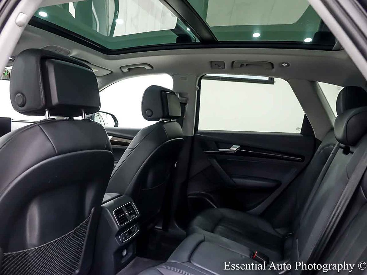 Photo 15 of this Audi Q5