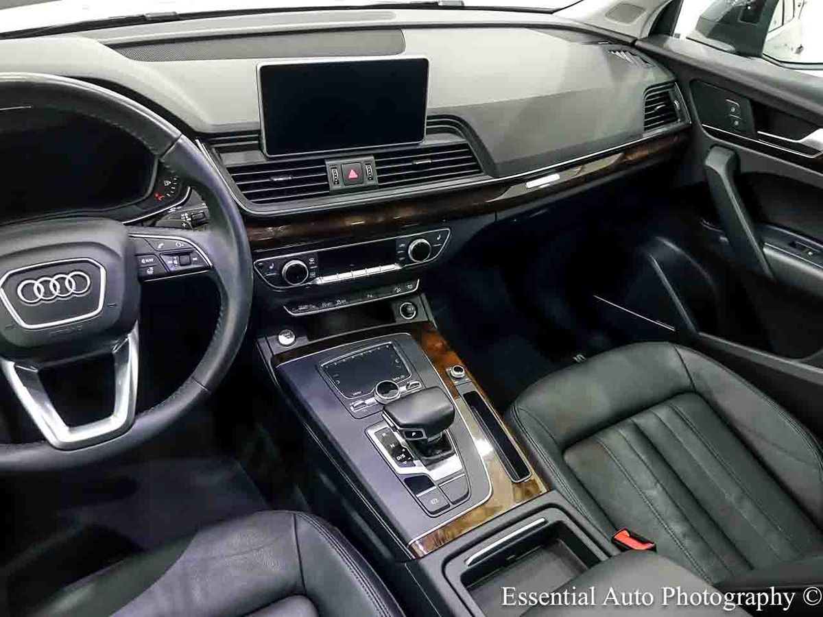 Photo 17 of this Audi Q5