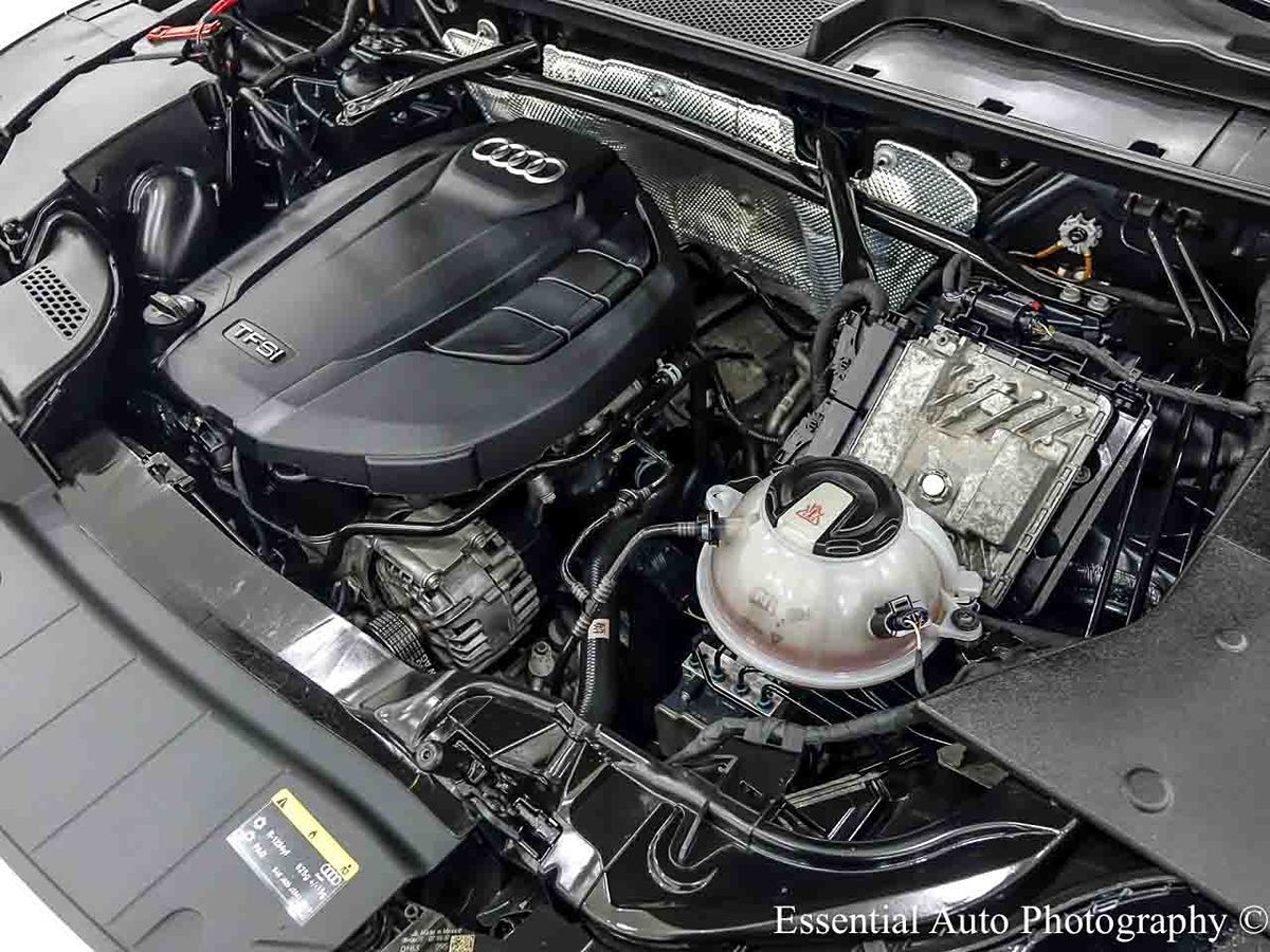 Photo 35 of this Audi Q5