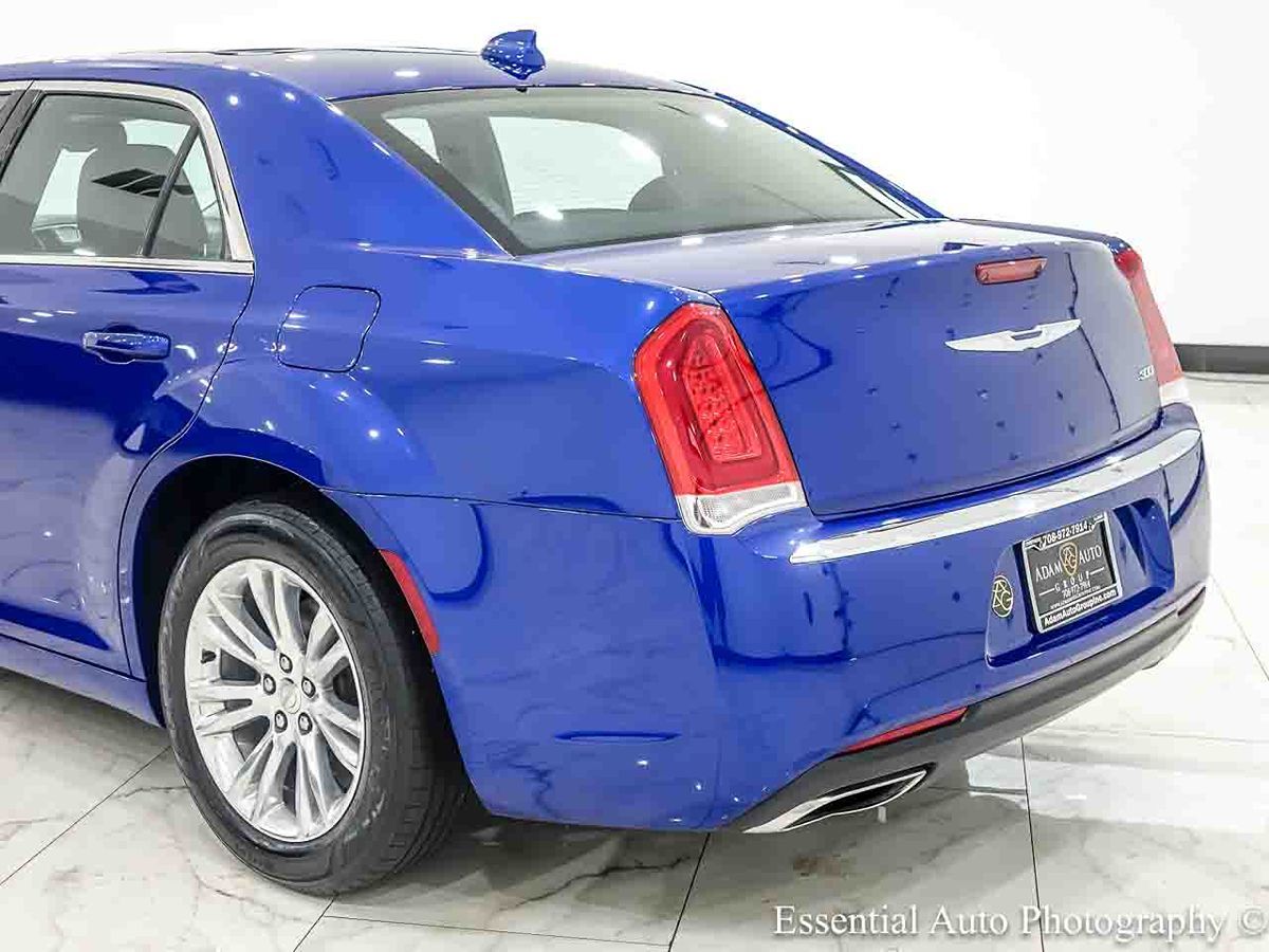 Photo 9 of this Chrysler 300