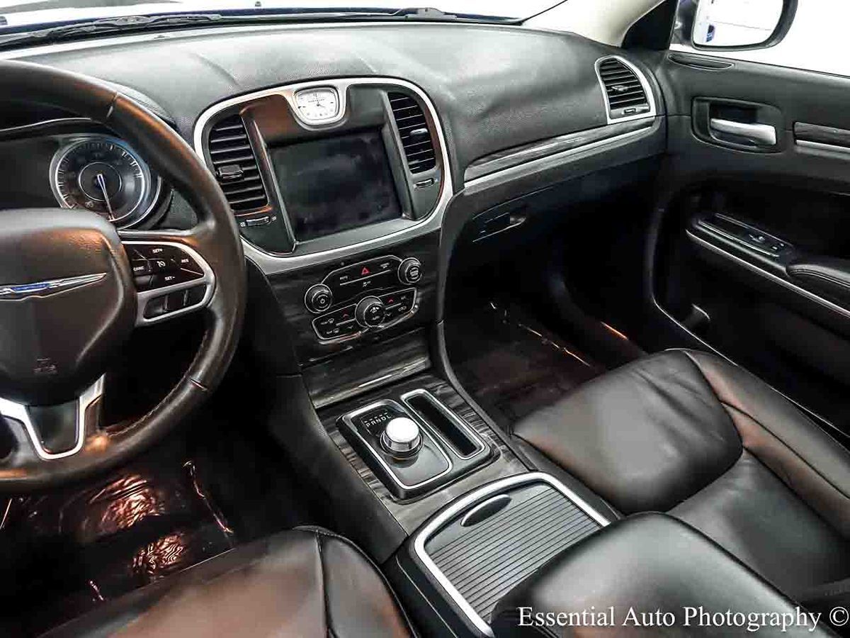 Photo 17 of this Chrysler 300