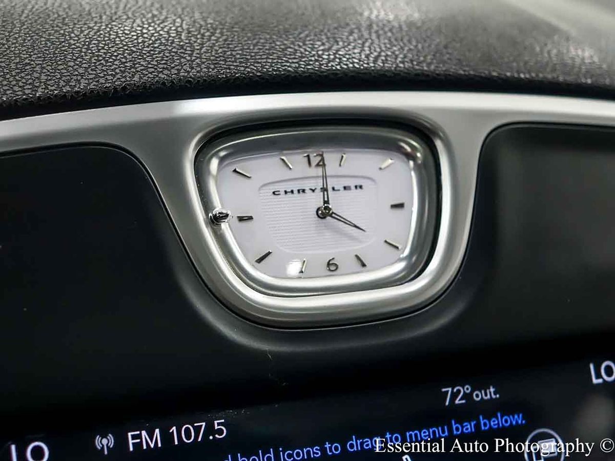 Photo 21 of this Chrysler 300