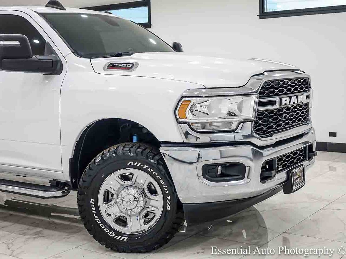 Photo 2 of this Ram 2500