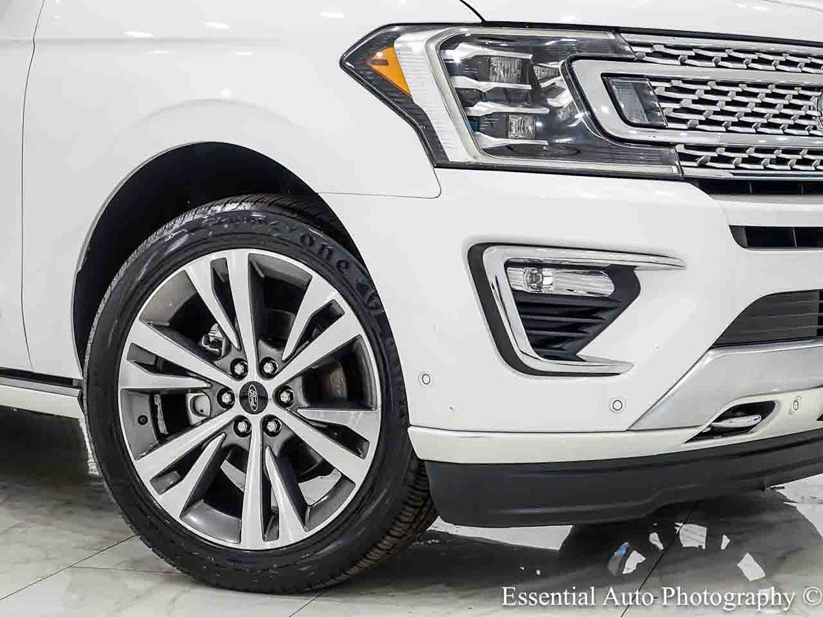 Photo 3 of this Ford Expedition Max