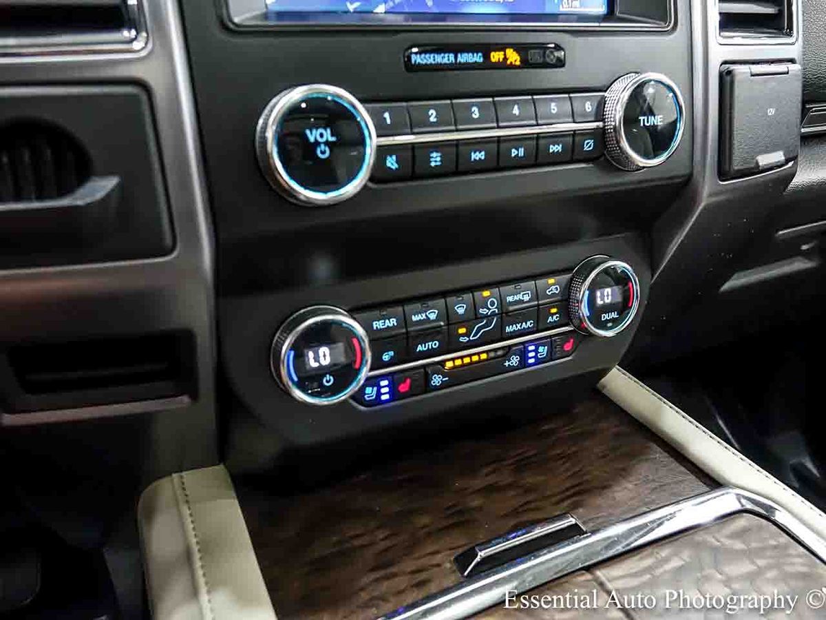 Photo 27 of this Ford Expedition Max